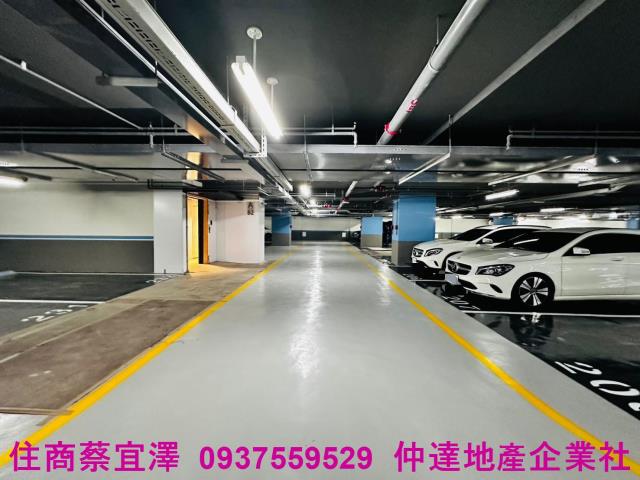 地下停車場